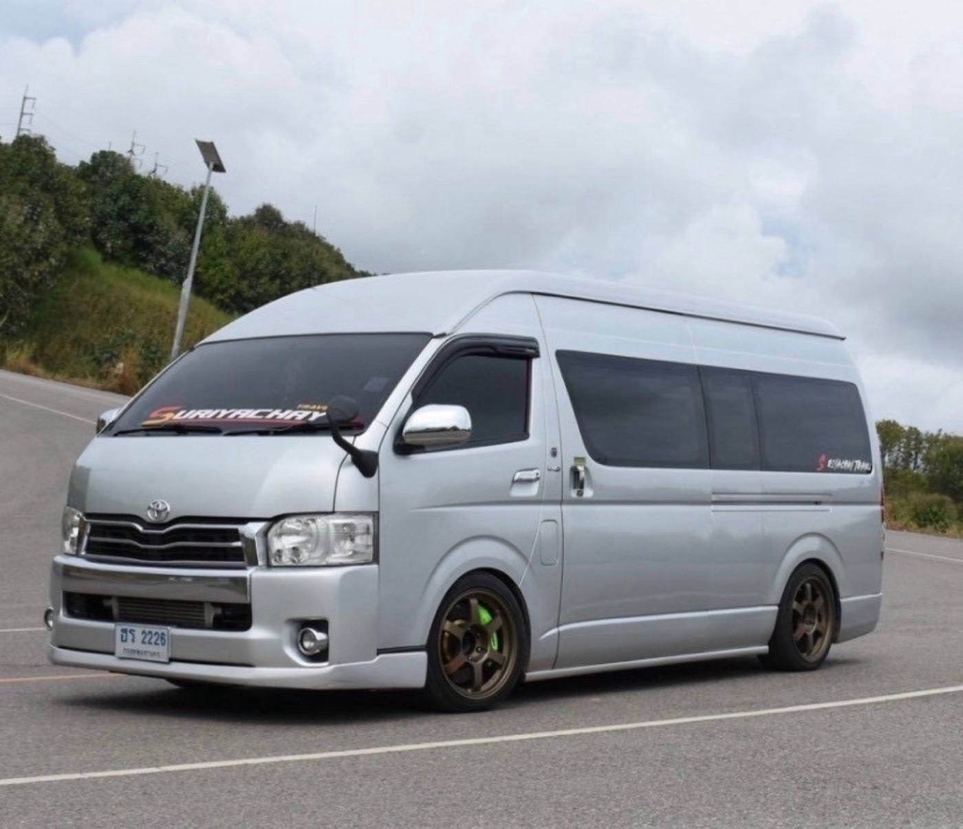 普通麵包車